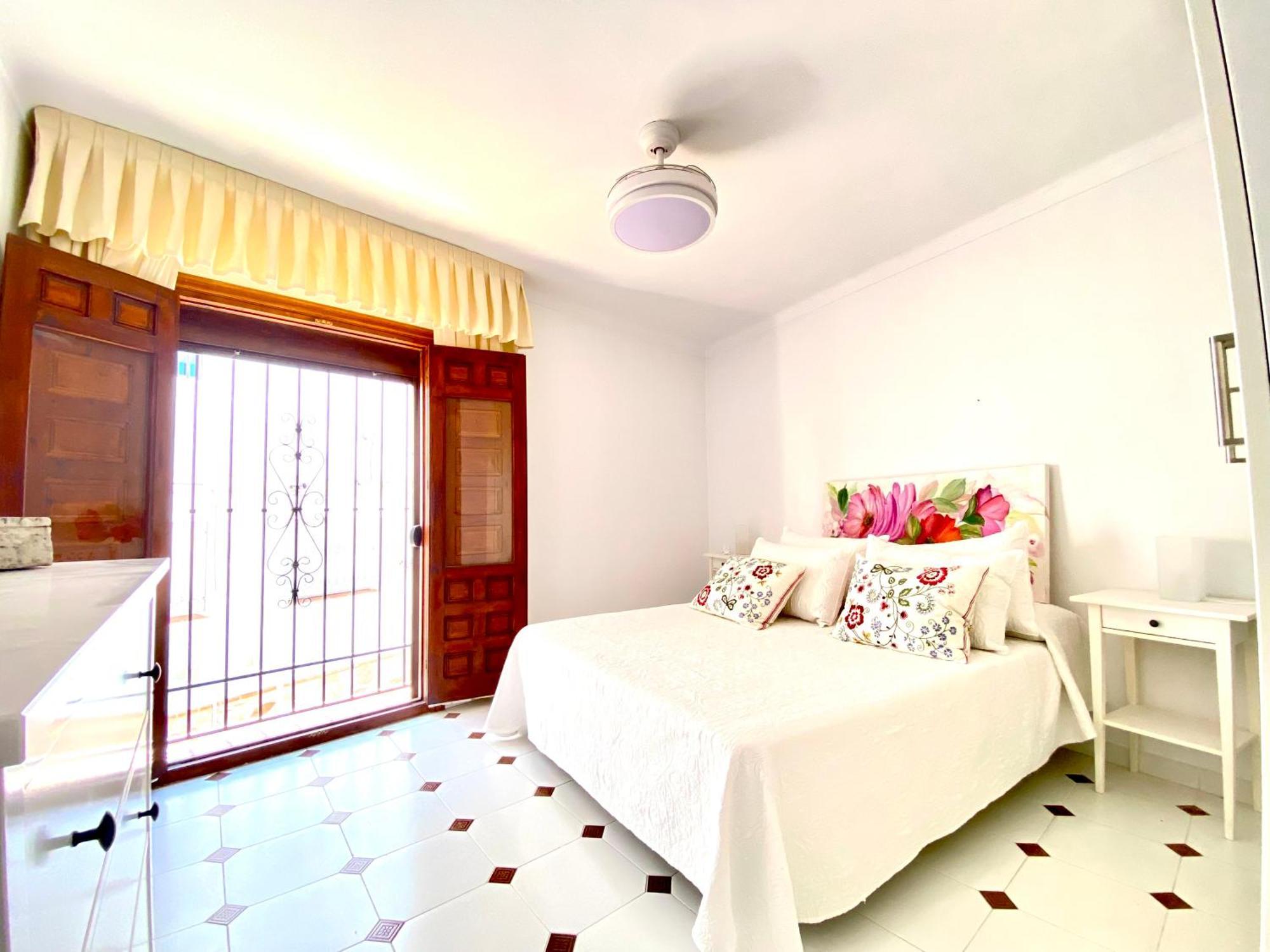 Casa Miguel - 3 Beautiful Apartments Availabe Sayalonga Rom bilde